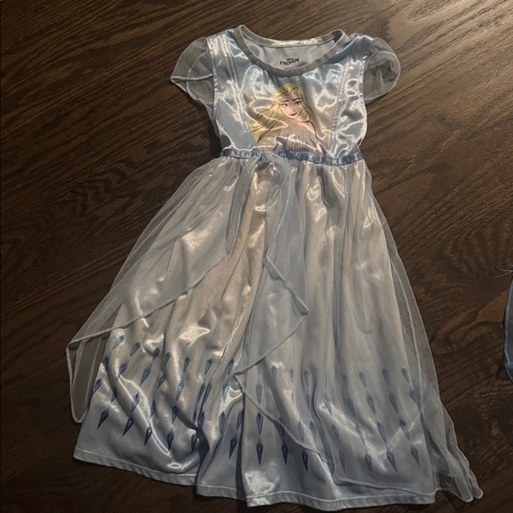 Disney Princess Dresses 4T - Picture 5 of 10